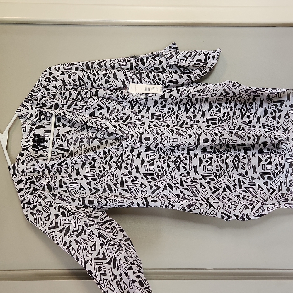 Women's Medium Justify black & white Blouse